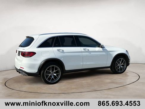 Used 2021 Mercedes-Benz GLC 300 4MATIC image 3