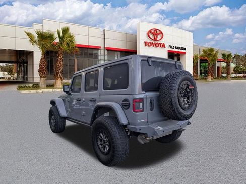 Used 2021 Jeep Wrangler Unlimited Rubicon AWD/4WD image 6