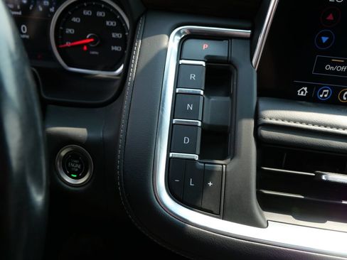 Used 2021 Chevrolet Tahoe Z71 w/ Z71 Off-Road Package AWD/4WD image 26