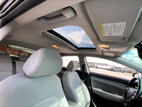 Used 2018 Hyundai Elantra Value Edition image 14