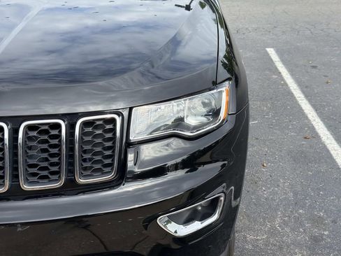 Used 2020 Jeep Grand Cherokee Limited AWD/4WD image 7