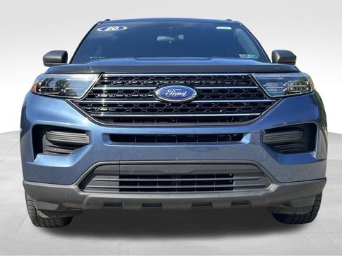 Used 2020 Ford Explorer XLT w/ Comfort Package AWD/4WD image 3