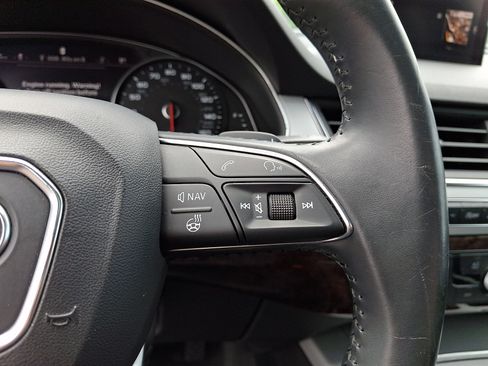 Used 2018 Audi Q7 2.0T Premium AWD/4WD image 23
