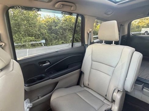 Used 2021 Honda Pilot Elite image 15