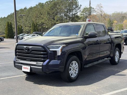 Used 2023 Toyota Tundra SR5 w/ SR5 Premium Package AWD/4WD image 23