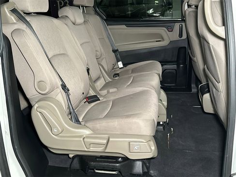 Used 2019 Honda Odyssey EX image 14