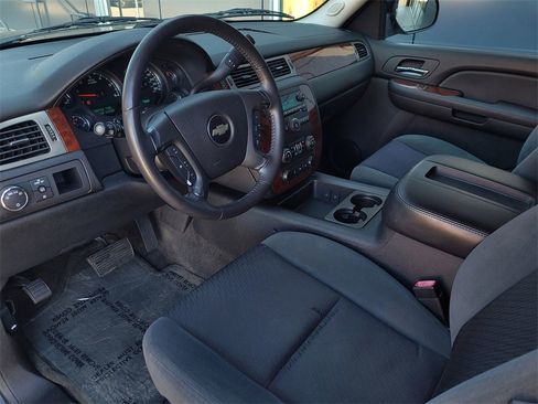 Used 2009 Chevrolet Tahoe LT w/ Convenience Package image 9
