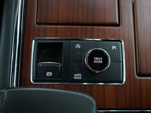 Used 2023 Lincoln Navigator Reserve w/ Equipment Group 201A AWD/4WD image 27