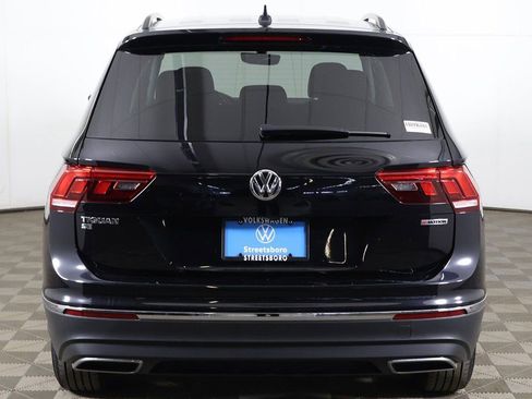 Used 2020 Volkswagen Tiguan SE image 11