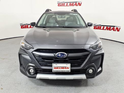 Used 2025 Subaru Outback Limited AWD/4WD image 2