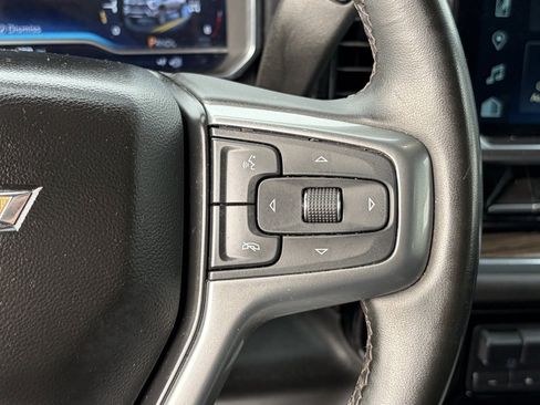 Used 2024 Chevrolet Silverado 2500 LT image 3