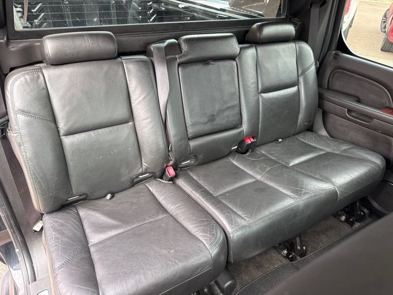 Used 2007 Cadillac Escalade EXT w/ Information Package AWD/4WD image 14