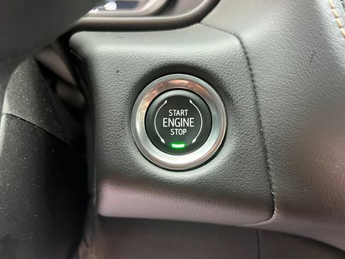 Used 2023 GMC Yukon AT4 w/ AT4 Premium Package AWD/4WD image 34