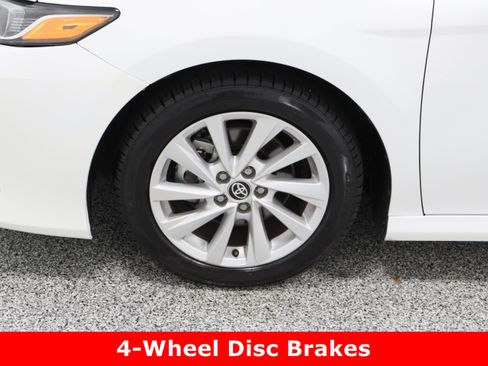 Used 2024 Toyota Camry LE image 11