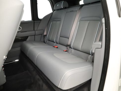 Used 2024 Rolls-Royce Cullinan w/ Cullinan Package AWD/4WD image 35