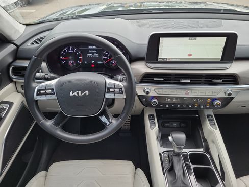 Certified 2022 Kia Telluride SX w/ SX Prestige Package AWD/4WD image 19