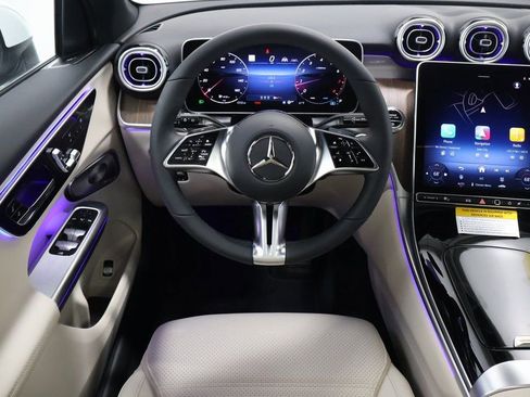 New 2026 Mercedes-Benz GLC 300 4MATIC image 16