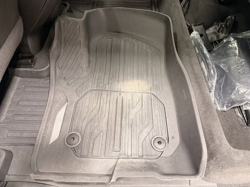 Used 2024 GMC Sierra 3500 Denali w/ Denali Reserve Package image 26