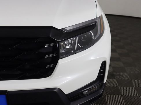 Used 2022 Honda Passport Elite image 17