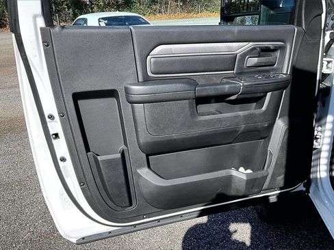 Used 2024 RAM 5500 Tradesman image 17