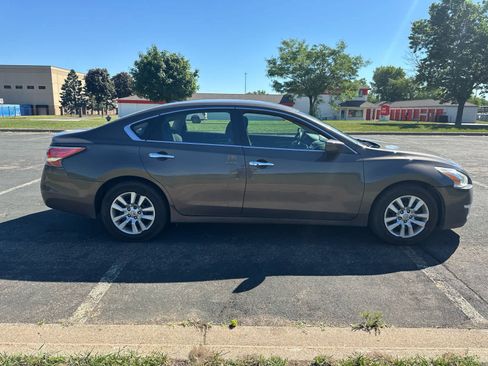 Used 2015 Nissan Altima 2.5 S w/ Power Driver Seat Package FWD image 8