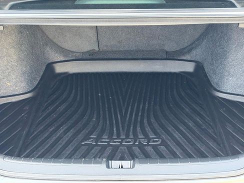 Used 2022 Honda Accord Sport image 7