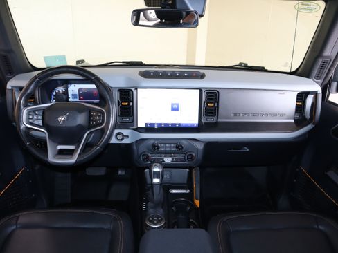 Certified 2023 Ford Bronco Badlands AWD/4WD image 24