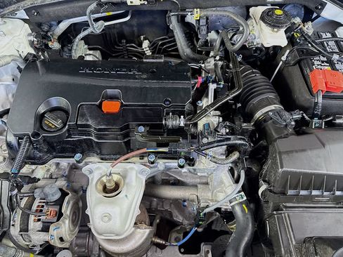 Used 2024 Honda HR-V LX image 35