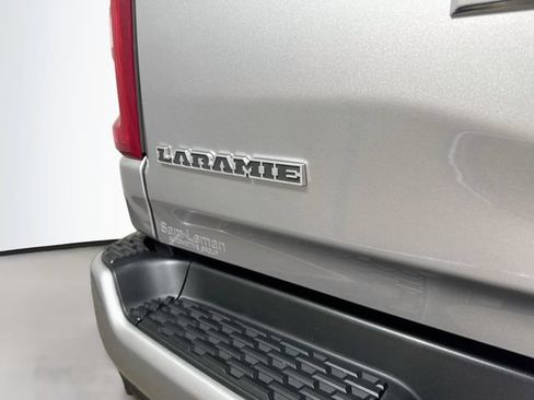 Used 2025 RAM 1500 Laramie w/ Sport Appearance Package AWD/4WD image 41