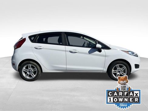 Used 2019 Ford Fiesta SE image 2