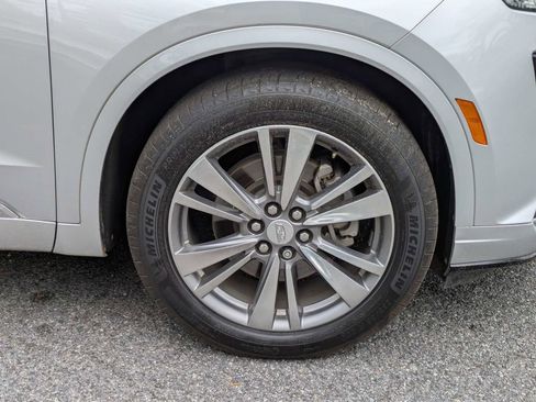 Used 2020 Cadillac XT6 Premium Luxury FWD image 11