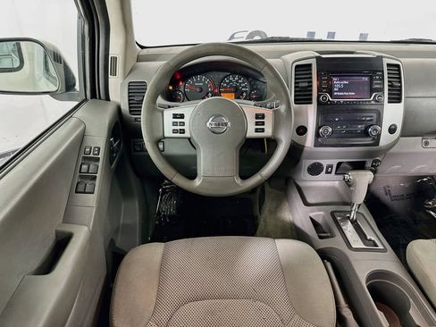Used 2017 Nissan Frontier SV RWD image 23