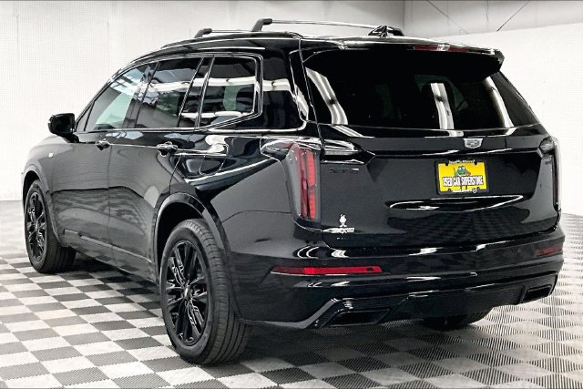 Used 2024 Cadillac XT6 Sport w/ LPO, ONYX Package AWD/4WD image 2