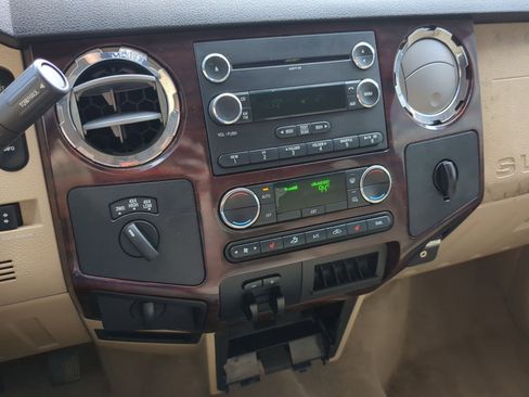 Used 2010 Ford F250 Lariat AWD/4WD image 15