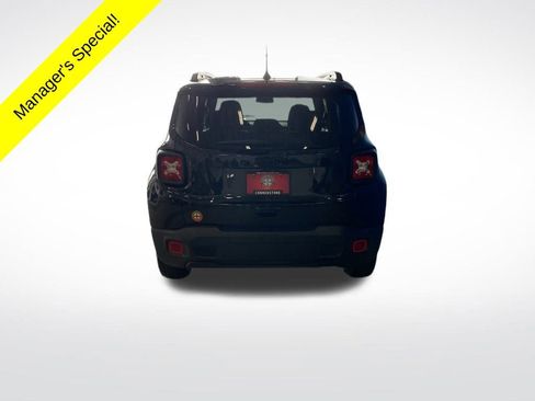 Used 2023 Jeep Renegade Latitude image 18