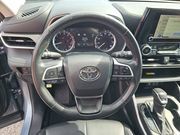 Used 2024 Toyota Highlander XLE FWD image 15