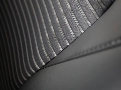 Used 2024 Toyota Camry SE image 31