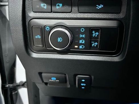 Used 2024 Ford F250 Lariat w/ FX4 Off-Road Package AWD/4WD image 27