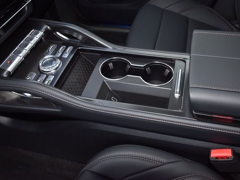 New 2026 Lincoln Nautilus Premier AWD/4WD image 61