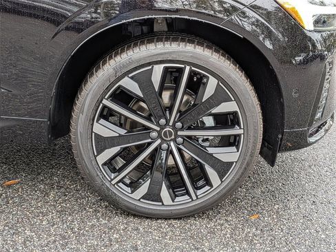 New 2026 Volvo XC60 B5 Ultra w/ Protection Package Premier image 12