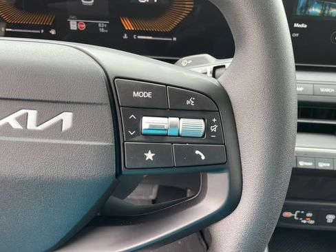 New 2026 Kia K4 FWD image 20