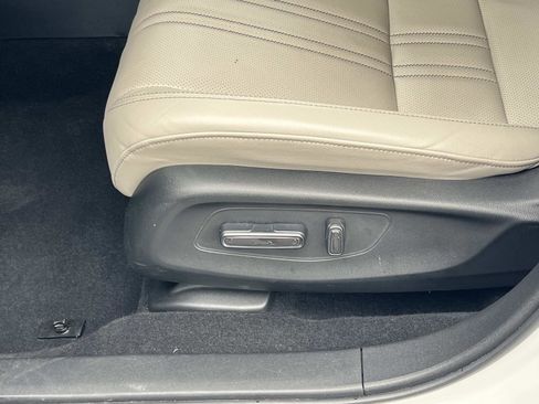 Used 2024 Honda HR-V EX-L image 19