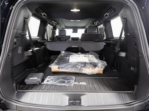 New 2026 Lexus GX 550 image 12