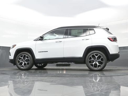 New 2026 Jeep Compass Limited image 12