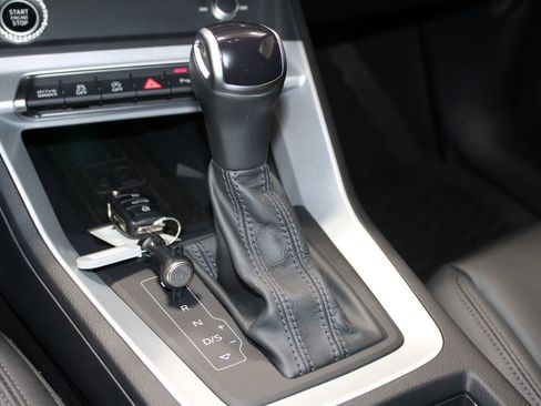 Used 2023 Audi Q3 2.0T Premium Plus w/ Premium Plus Package image 42