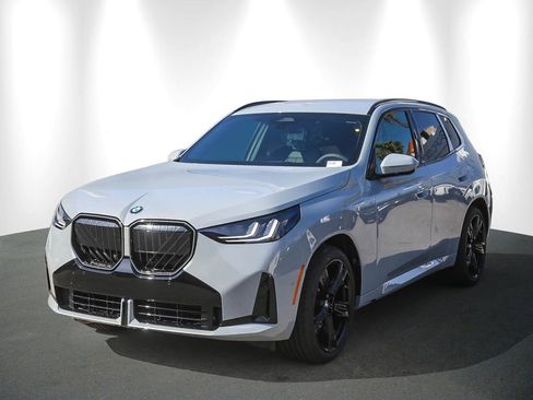 New 2026 BMW X3 xDrive30i w/ M Sport Package AWD/4WD image 3