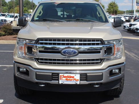 Used 2018 Ford F150 XLT w/ Equipment Group 302A Luxury AWD/4WD image 3