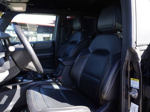 Used 2021 Ford Bronco Badlands image 20