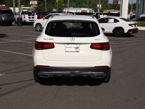Used 2022 Mercedes-Benz GLC 300 4MATIC image 9