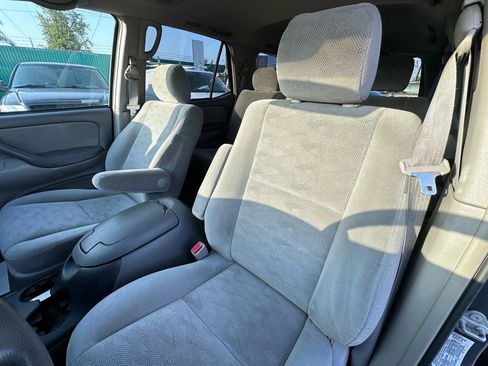 Used 2005 Toyota Sequoia SR5 RWD image 12